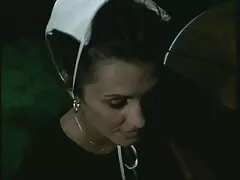 رجل مع ديك كبيرة الملاعين امرأة سمراء أشعث في الملابس الداخلية الحمراء سكسي اجنبي بنات