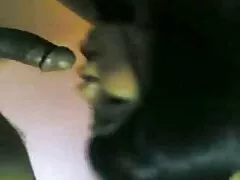 رجل يساعد مقطع فيديو سكسي اجنبي الجمال لتجربة متع دسار